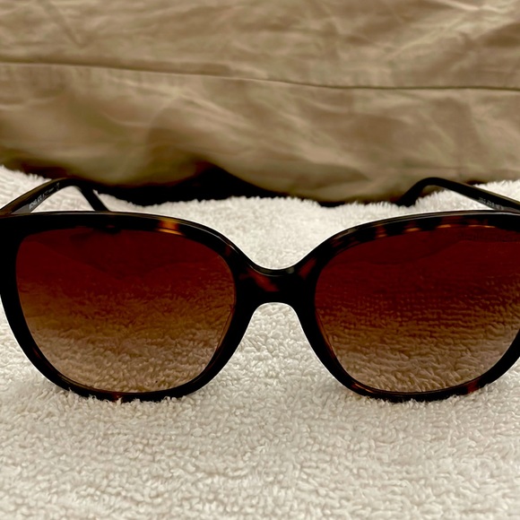 MK sunglasses - Picture 1 of 10